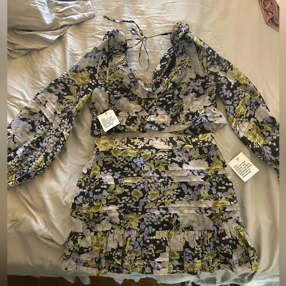 Matching Set / New with Tags / Long Sleeve Top & Skirt / Size 14